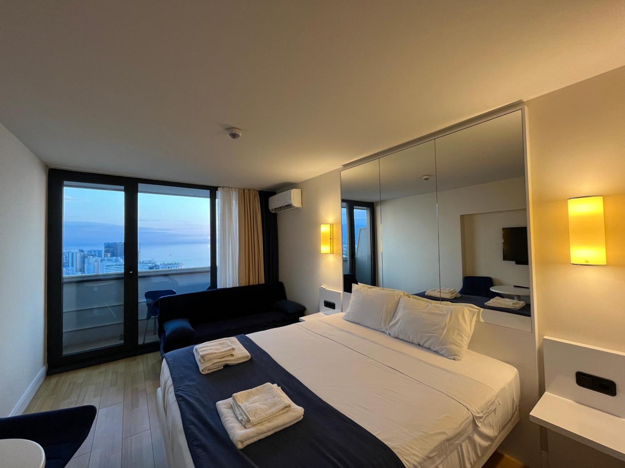 Orbi City Sun Tower 43 Floor Μπατούμι Εξωτερικό φωτογραφία