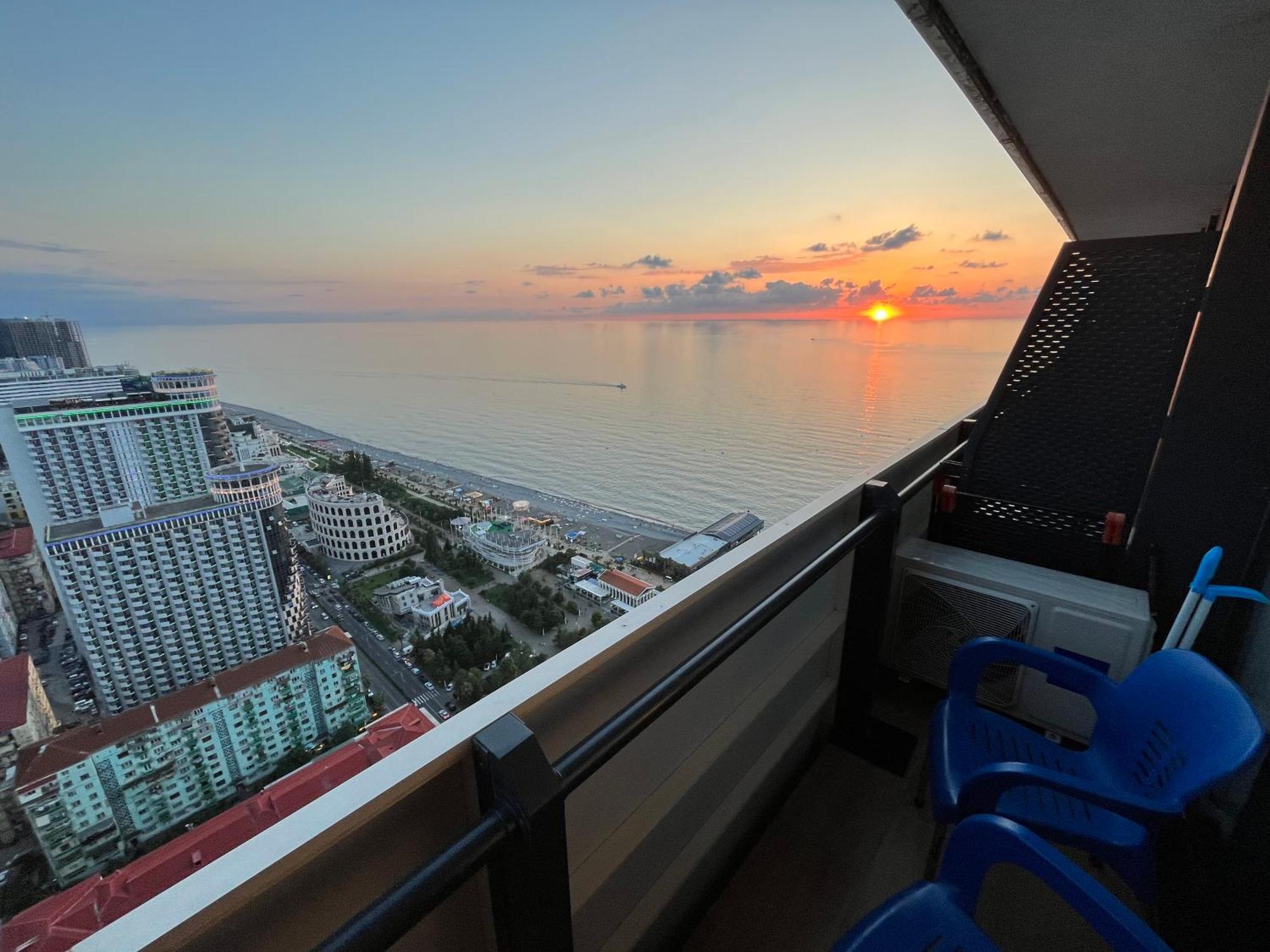 Orbi City Sun Tower 43 Floor Μπατούμι Εξωτερικό φωτογραφία